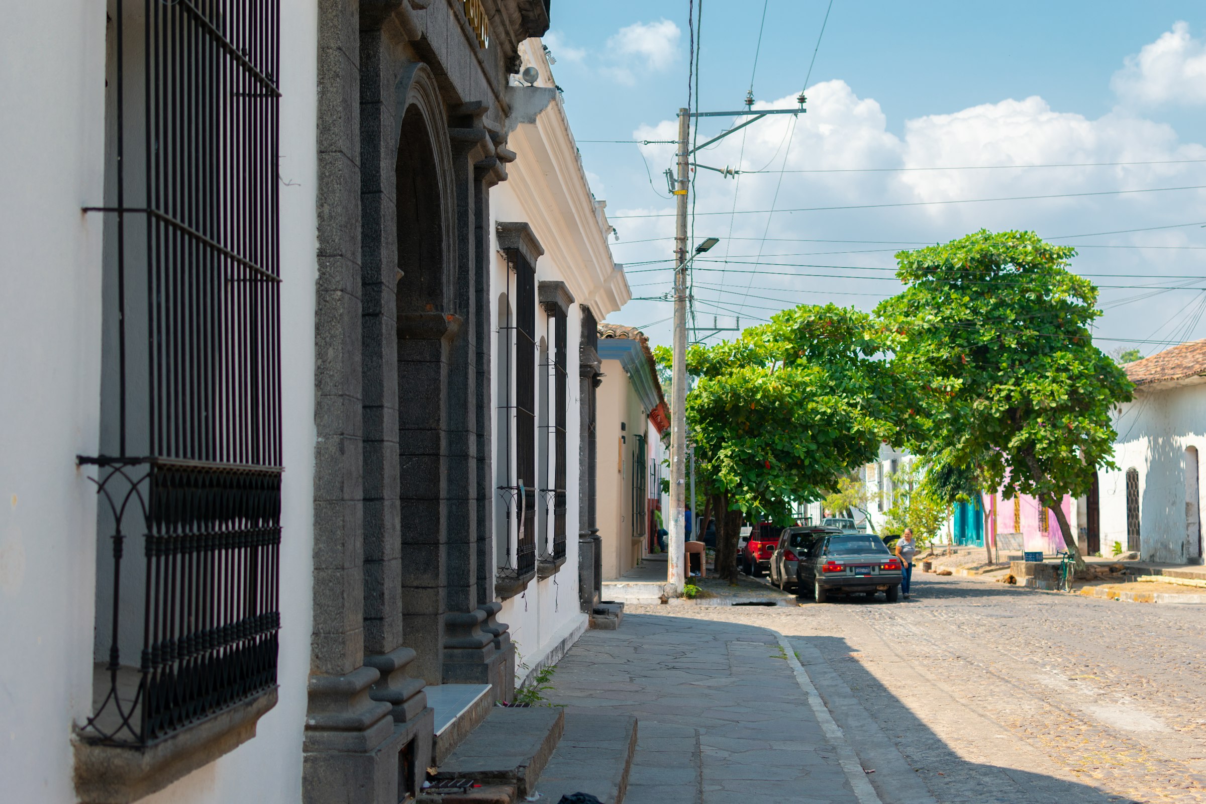 A quiet street in Suchitoto